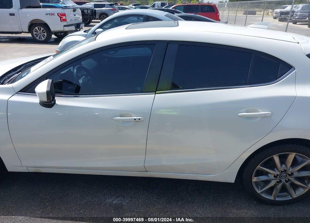 2018 MAZDA 3 GRAND TOURING VIN: 3MZBN1M38JM225105