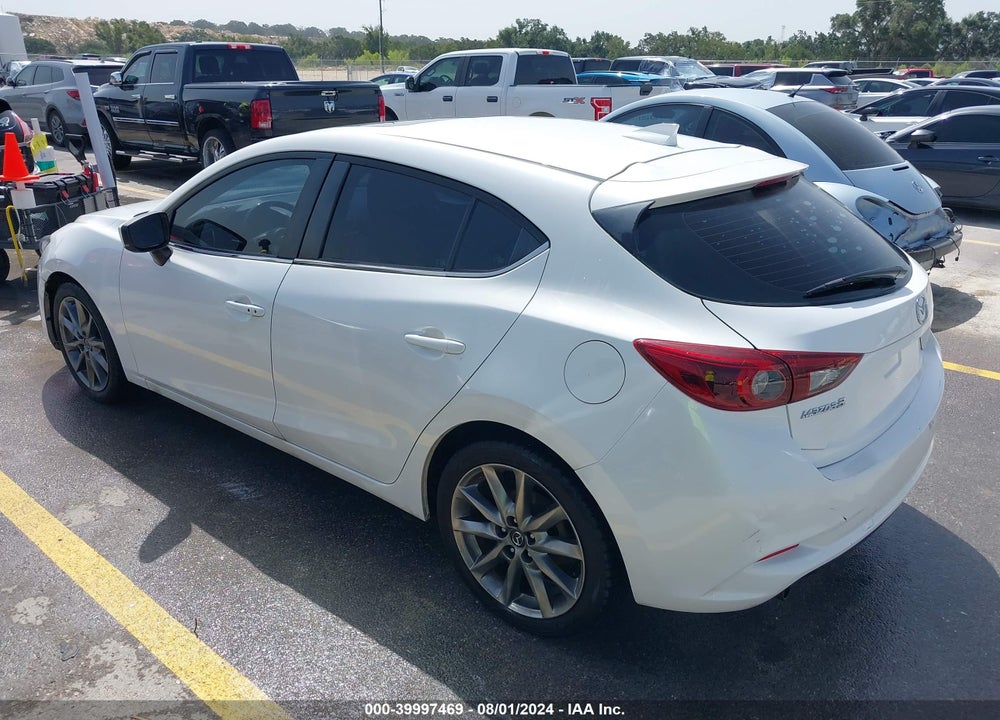 2018 MAZDA 3 GRAND TOURING VIN: 3MZBN1M38JM225105