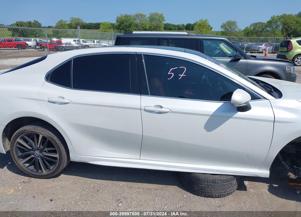 2018 TOYOTA CAMRY XSE VIN: 4T1B61HK8JU650686