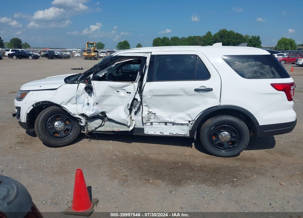 2018 FORD POLICE INTERCEPTOR UTILITY VIN: 1FM5K8AR8JGA15930