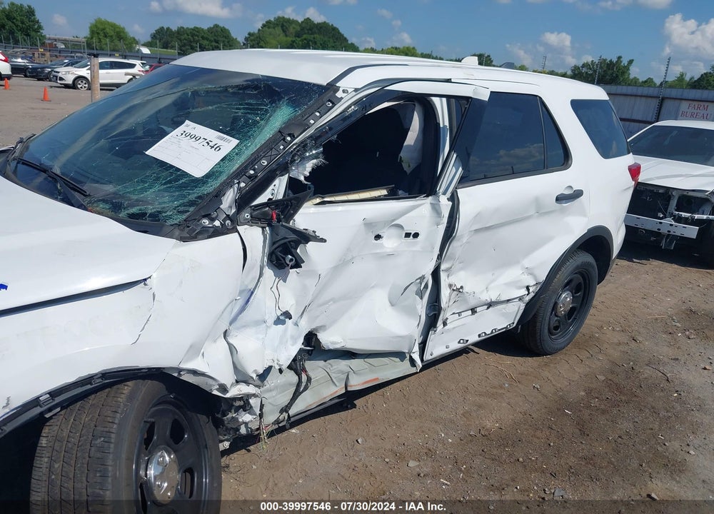 2018 FORD POLICE INTERCEPTOR UTILITY VIN: 1FM5K8AR8JGA15930