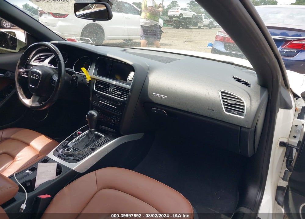 2010 AUDI A5 2.0T PREMIUM VIN: WAULFAFHXAN017677