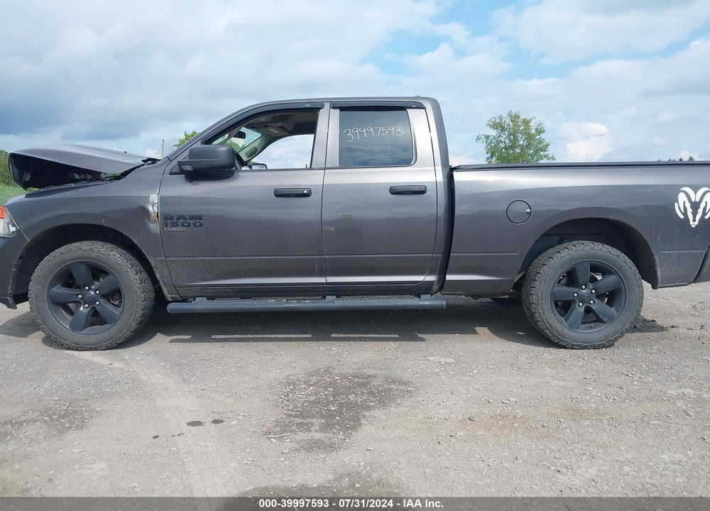 2019 RAM 1500 CLASSIC EXPRESS QUAD CAB 4X4 6'4 BOX VIN: 1C6RR7FG3KS534795