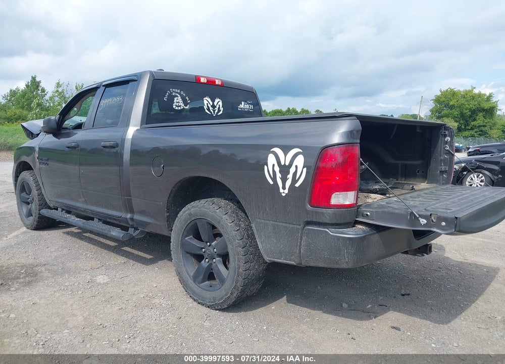 2019 RAM 1500 CLASSIC EXPRESS QUAD CAB 4X4 6'4 BOX VIN: 1C6RR7FG3KS534795