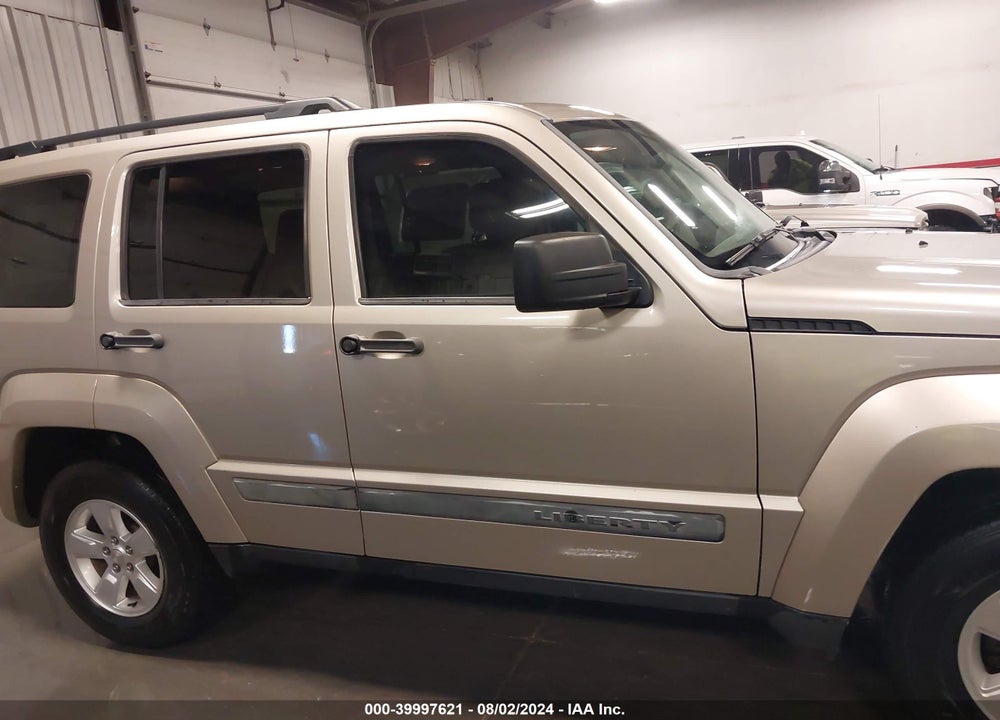 2010 JEEP LIBERTY SPORT VIN: 1J4PN2GK5AW111705