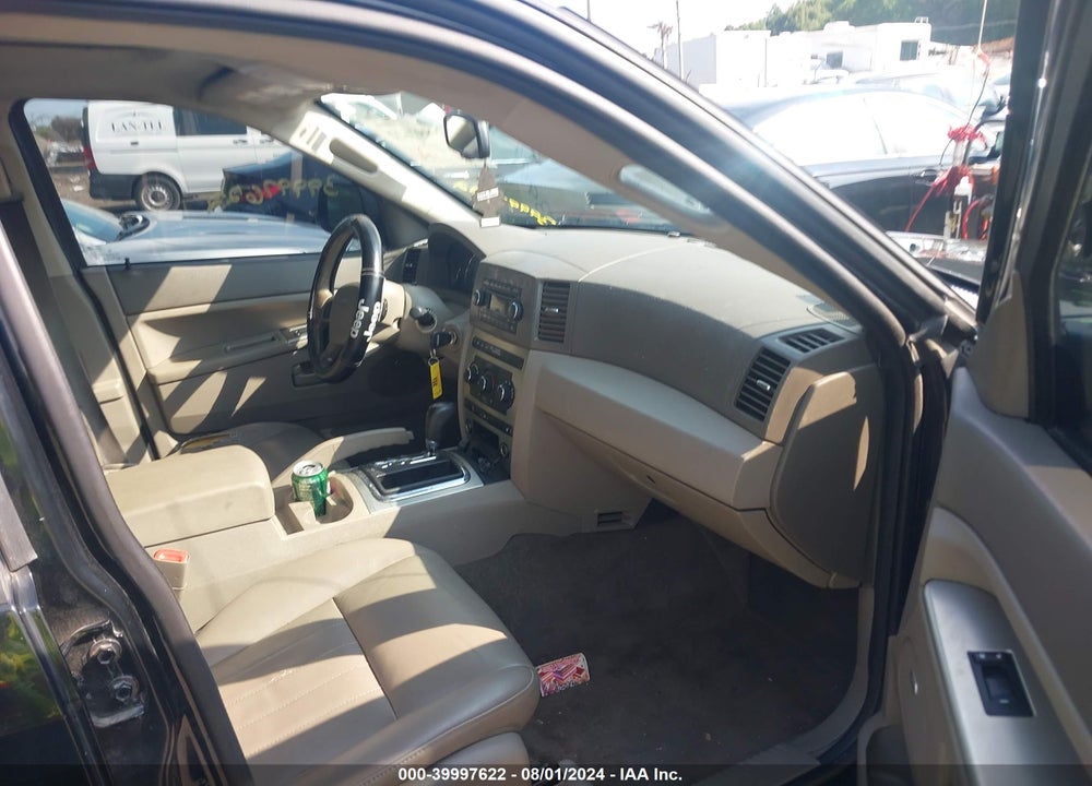 2007 JEEP GRAND CHEROKEE LAREDO VIN: 1J8GR48K17C524597