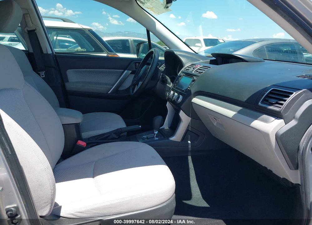 2017 SUBARU FORESTER 2.5I VIN: JF2SJABCXHH810284