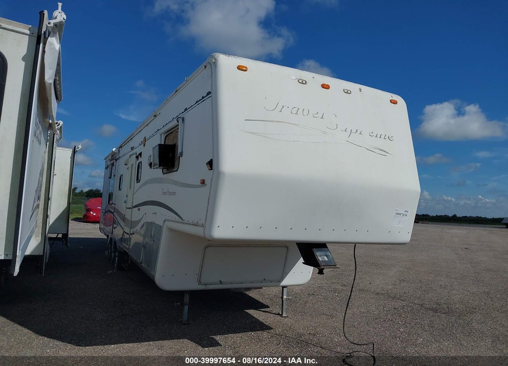 2003 TRAVEL SUPREME M40 VIN: 4TKFW403031005451