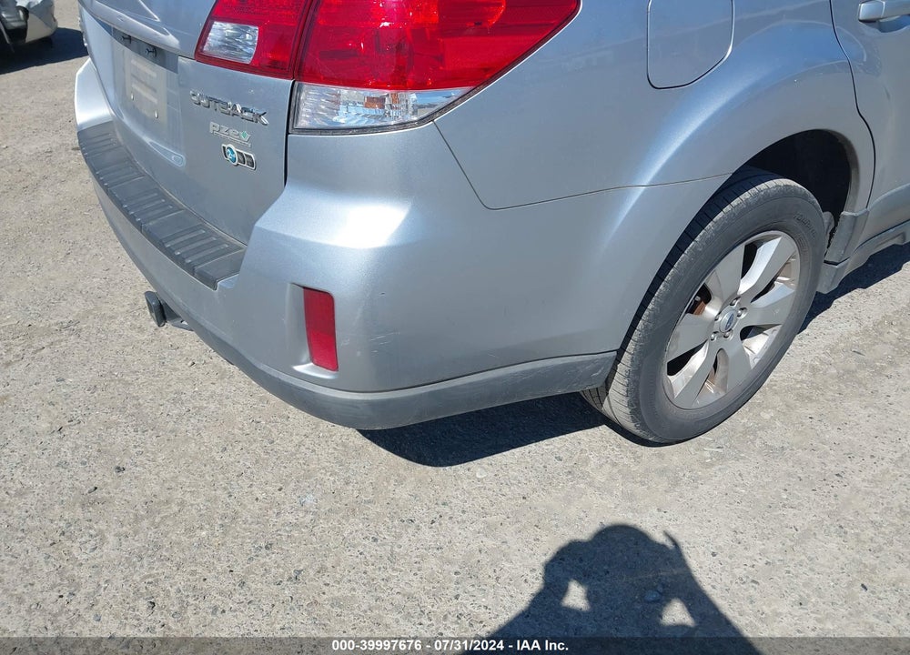 2012 SUBARU OUTBACK 2.5I LIMITED VIN: 4S4BRBJC3C3252021