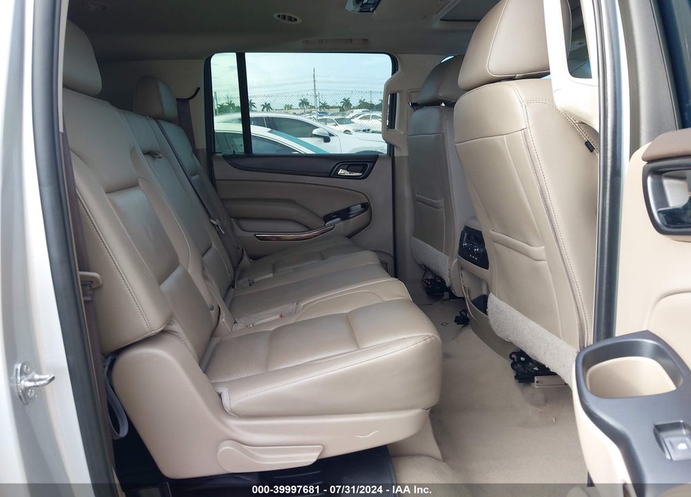 2019 GMC YUKON XL SLT VIN: 1GKS1GKC5KR244168