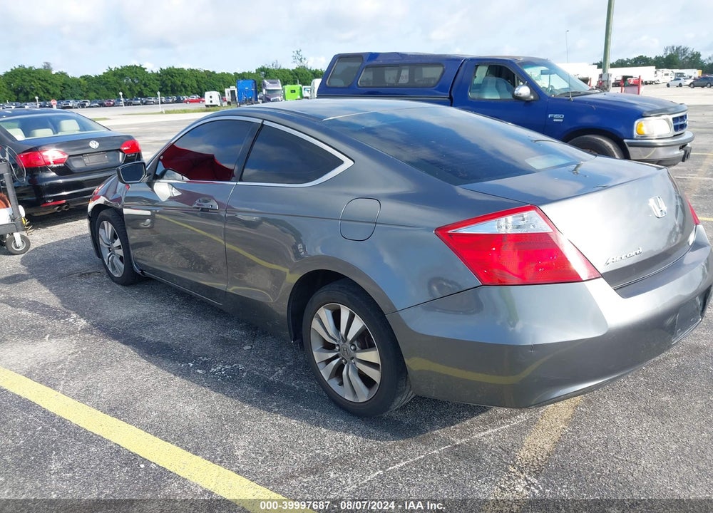 2009 HONDA ACCORD 2.4 LX-S VIN: 1HGCS12349A008101