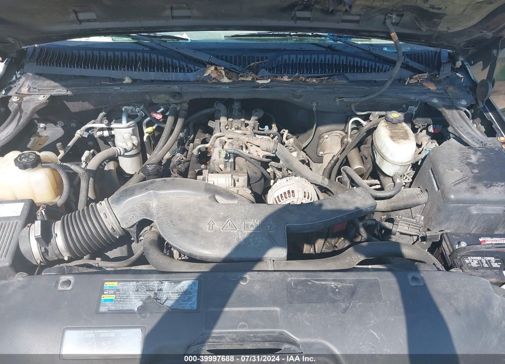 2006 CHEVROLET TAHOE LS VIN: 1GNEC13V66J116372