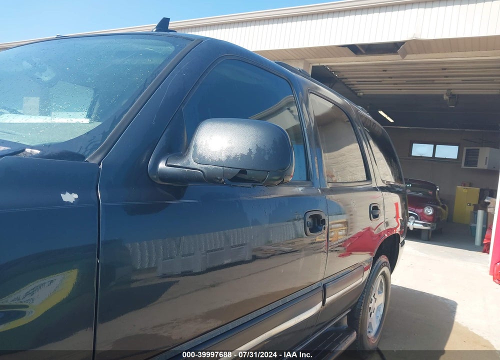 2006 CHEVROLET TAHOE LS VIN: 1GNEC13V66J116372