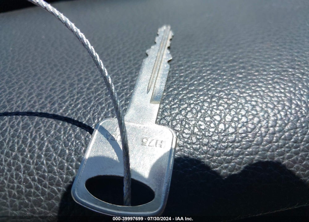 2009 LINCOLN MKZ VIN: 3LNHM26TX9R608055
