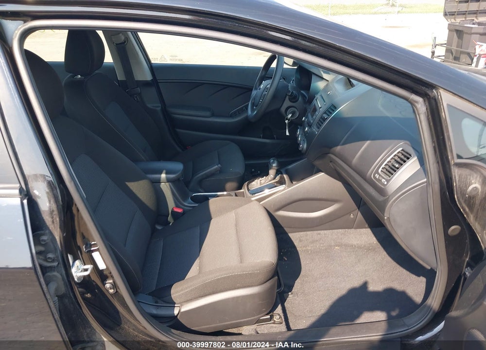 2017 KIA FORTE LX VIN: 3KPFK4A78HE091383