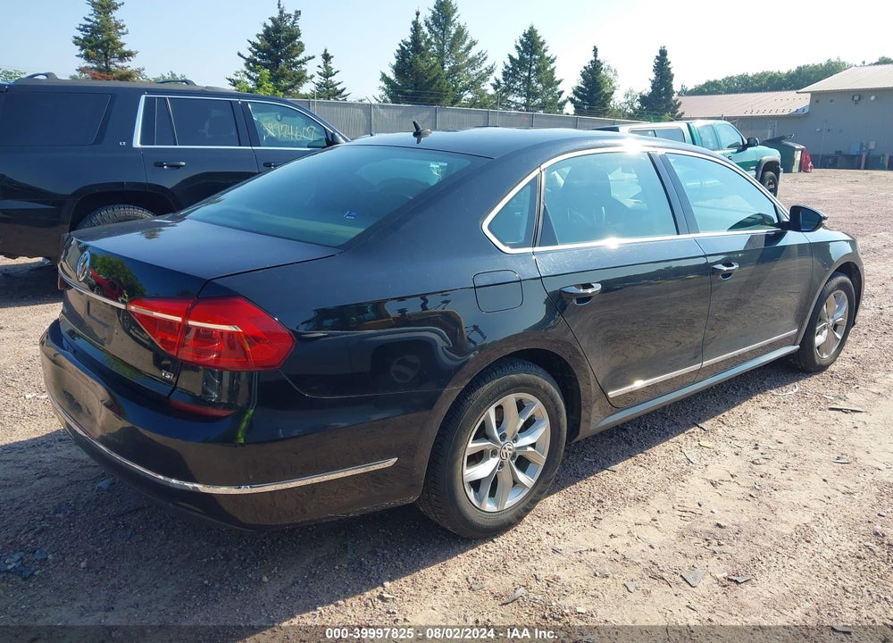 2016 VOLKSWAGEN PASSAT 1.8T S VIN: 1VWAT7A37GC043172