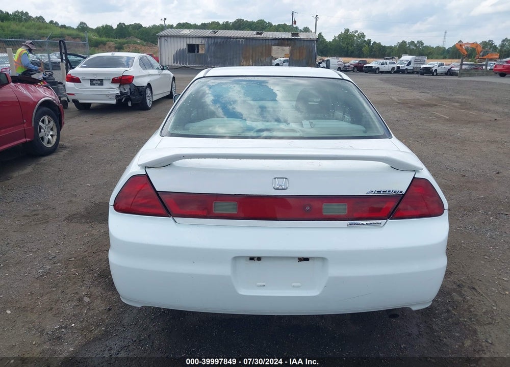 2002 HONDA ACCORD 2.3 SE VIN: 1HGCG32072A032448