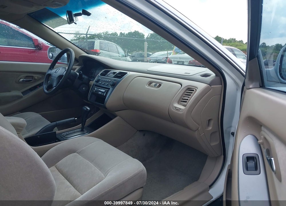 2002 HONDA ACCORD 2.3 SE VIN: 1HGCG32072A032448