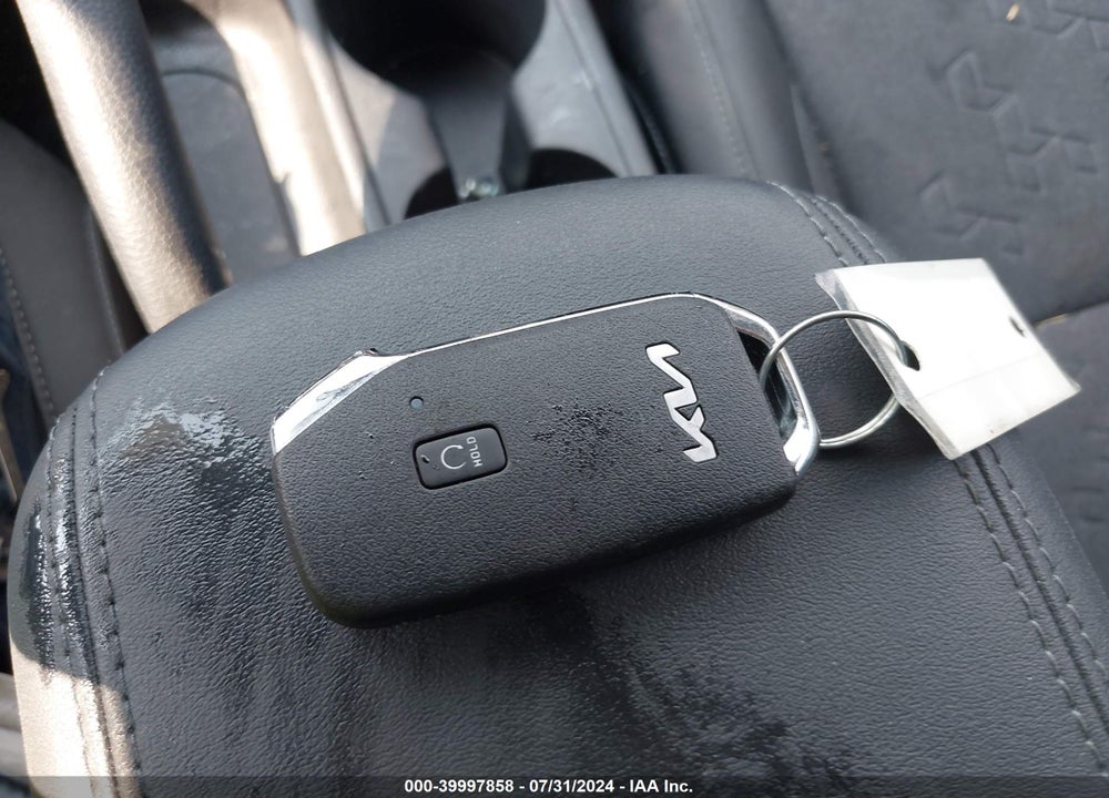 2024 KIA SELTOS S VIN: KNDEUCAA3R7585230