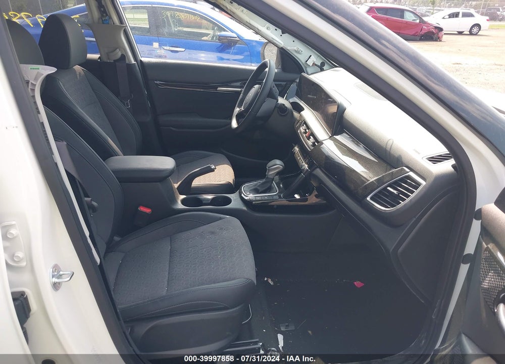 2024 KIA SELTOS S VIN: KNDEUCAA3R7585230