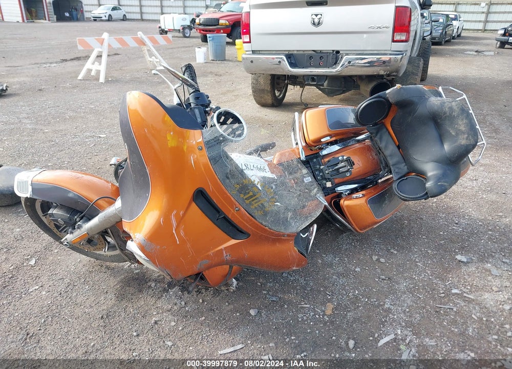 2015 HARLEY-DAVIDSON FLHTCU ULTRA CLASSIC ELECTRA GLD VIN: 1HD1FCM17FB610481