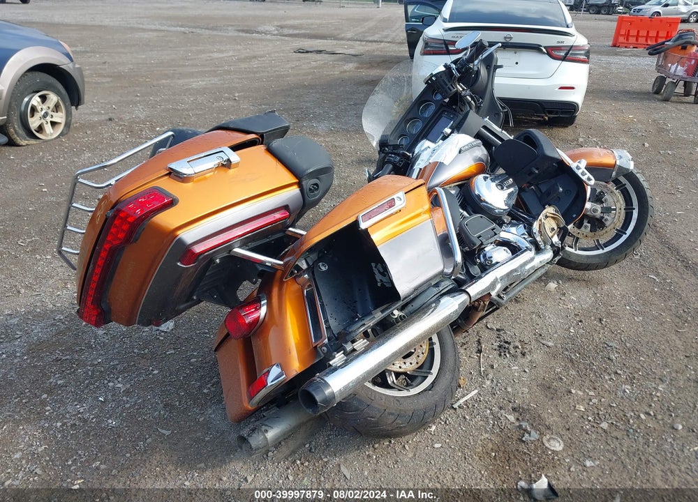 2015 HARLEY-DAVIDSON FLHTCU ULTRA CLASSIC ELECTRA GLD VIN: 1HD1FCM17FB610481