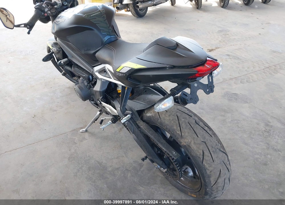2022 TRIUMPH MOTORCYCLE STREET TRIPLE RS VIN: SMTA554S4NTAW9198