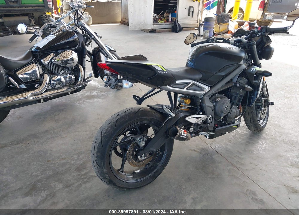2022 TRIUMPH MOTORCYCLE STREET TRIPLE RS VIN: SMTA554S4NTAW9198