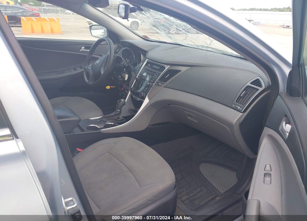 2013 HYUNDAI SONATA GLS VIN: 5NPEB4AC7DH765747
