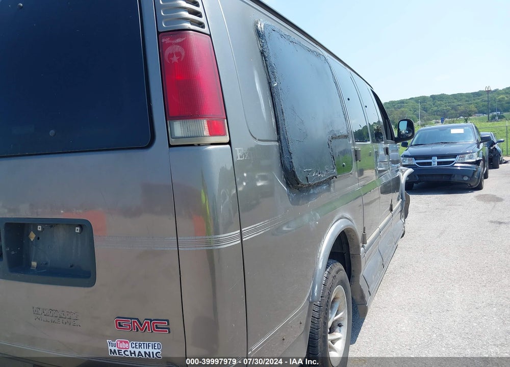2000 GMC SAVANA RV VIN: 1GDFG15R4Y1193922
