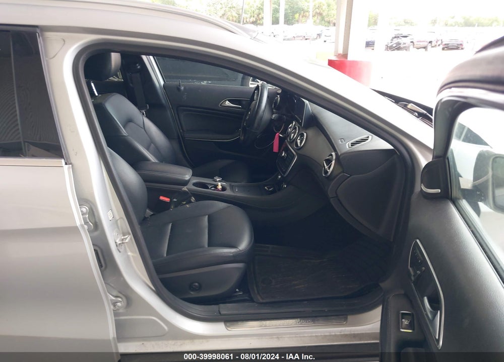 2015 MERCEDES-BENZ GLA 250 4MATIC VIN: WDCTG4GB8FJ078224