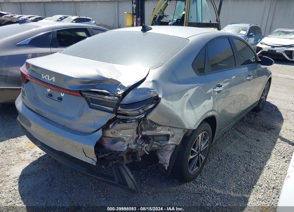 2022 KIA FORTE VIN: 3KPF24AD8NE502251