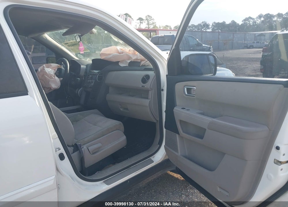 2013 HONDA PILOT EX VIN: 5FNYF3H44DB025405