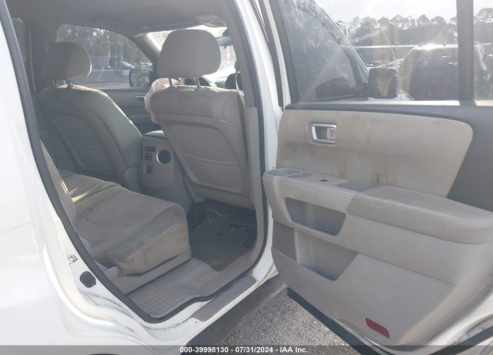 2013 HONDA PILOT EX VIN: 5FNYF3H44DB025405