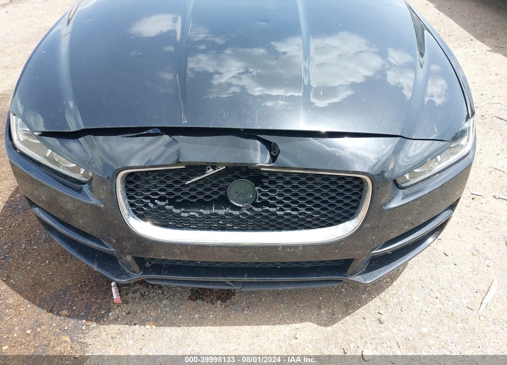 2017 JAGUAR XE 20D PRESTIGE VIN: SAJAK4BN8HA952315