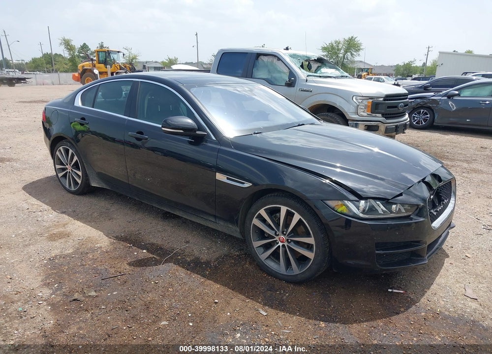 2017 JAGUAR XE 20D PRESTIGE VIN: SAJAK4BN8HA952315