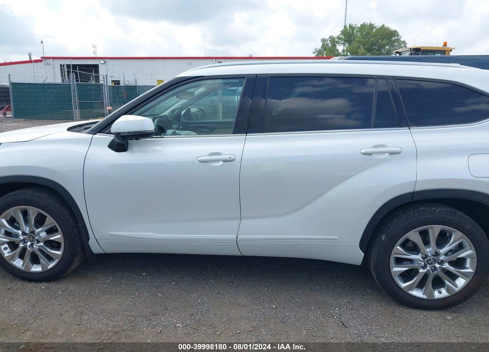 2023 TOYOTA HIGHLANDER LIMITED VIN: 5TDKDRBH7PS033878