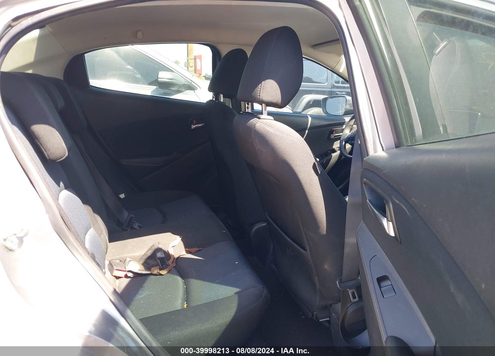 2016 SCION IA VIN: 3MYDLBZV0GY112723