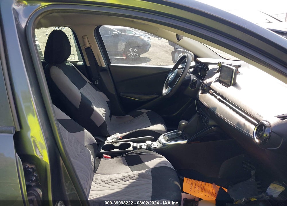 2016 SCION IA VIN: 3MYDLBZV5GY139805