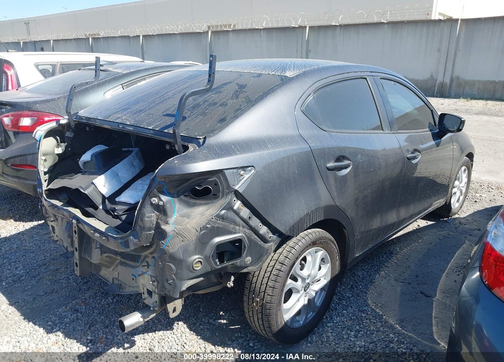 2016 SCION IA VIN: 3MYDLBZV5GY139805