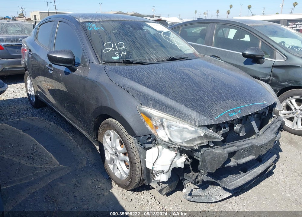 2016 SCION IA VIN: 3MYDLBZV5GY139805