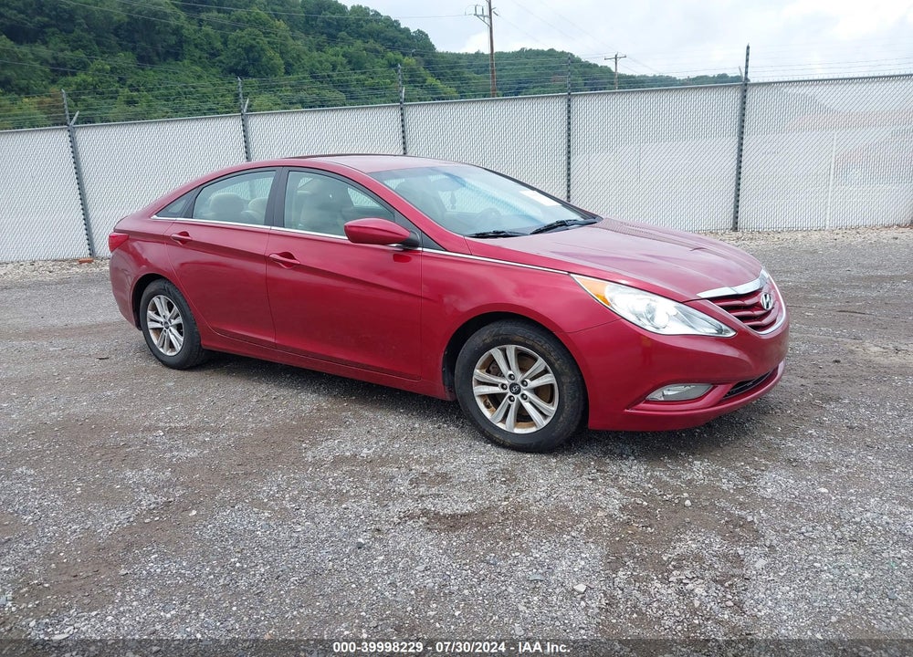 2013 HYUNDAI SONATA GLS VIN: 5NPEB4AC8DH722387
