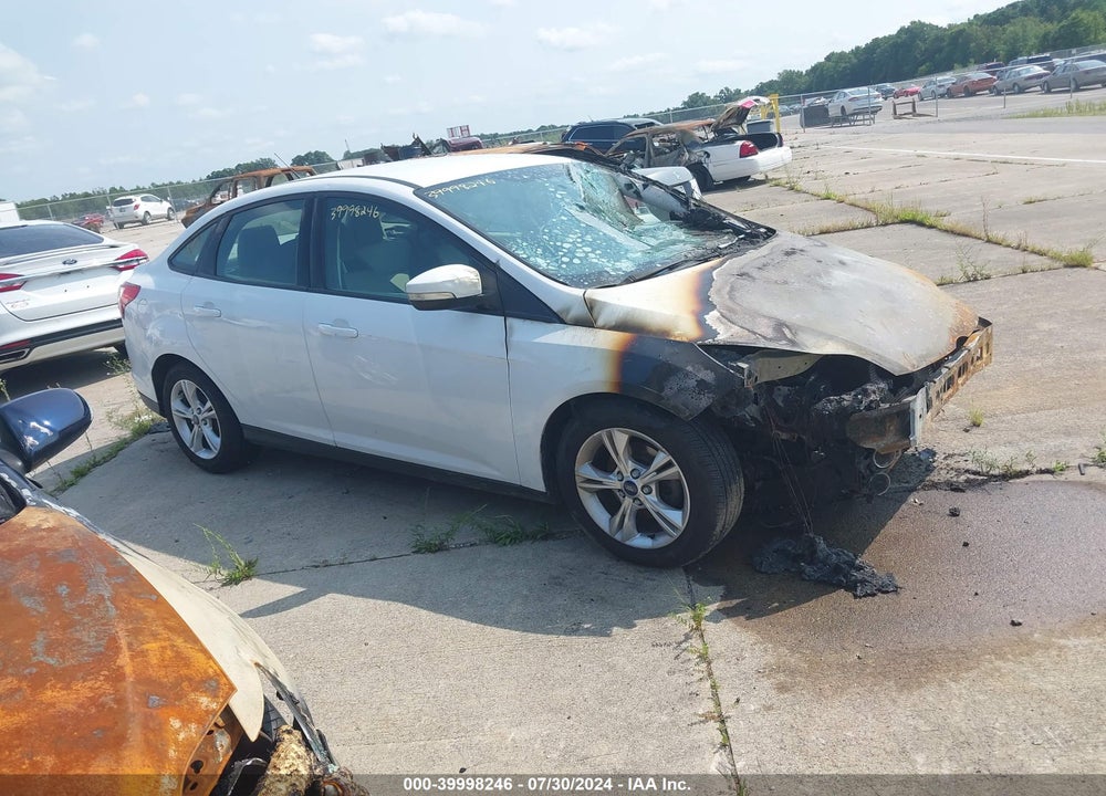 2014 FORD FOCUS SE VIN: 1FADP3F23EL316883