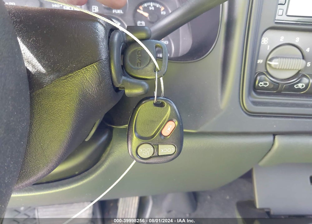 2000 GMC SIERRA 1500 SLE VIN: 1GTEC14W3YZ216885