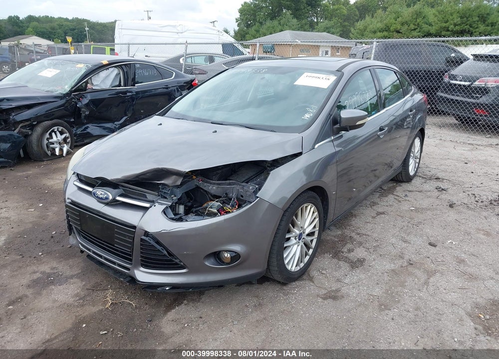 2014 FORD FOCUS TITANIUM VIN: 1FADP3J29EL194084