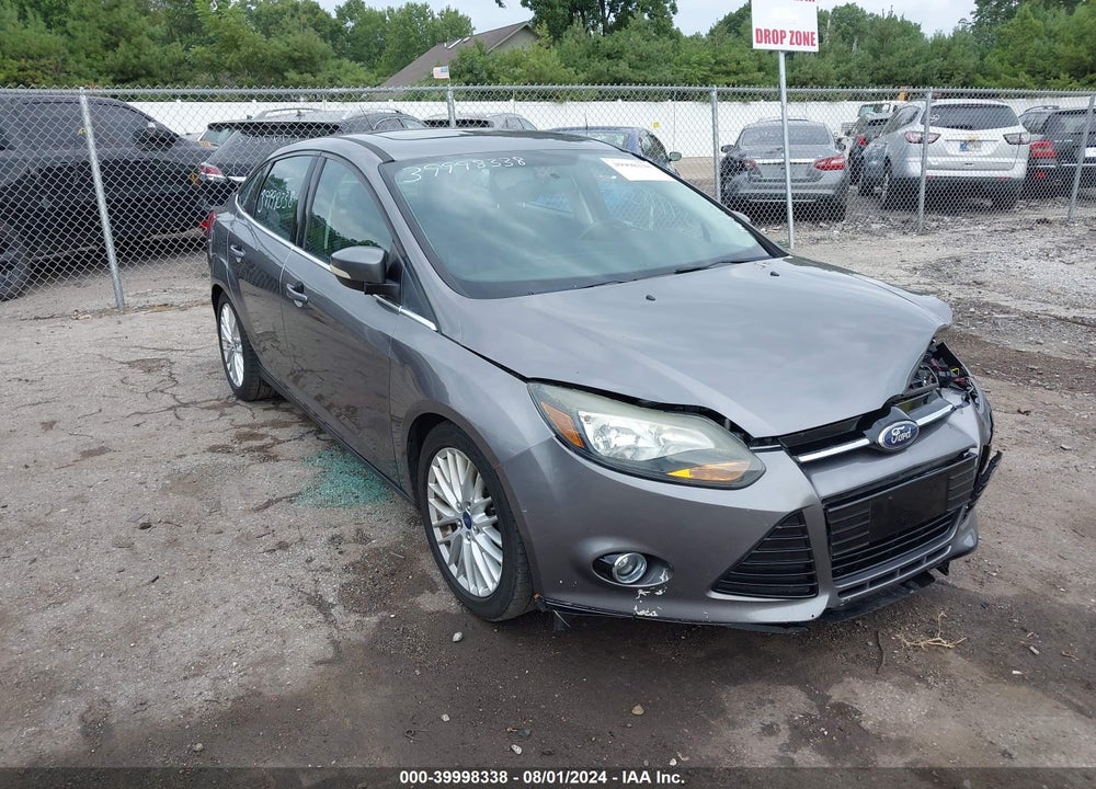2014 FORD FOCUS TITANIUM VIN: 1FADP3J29EL194084