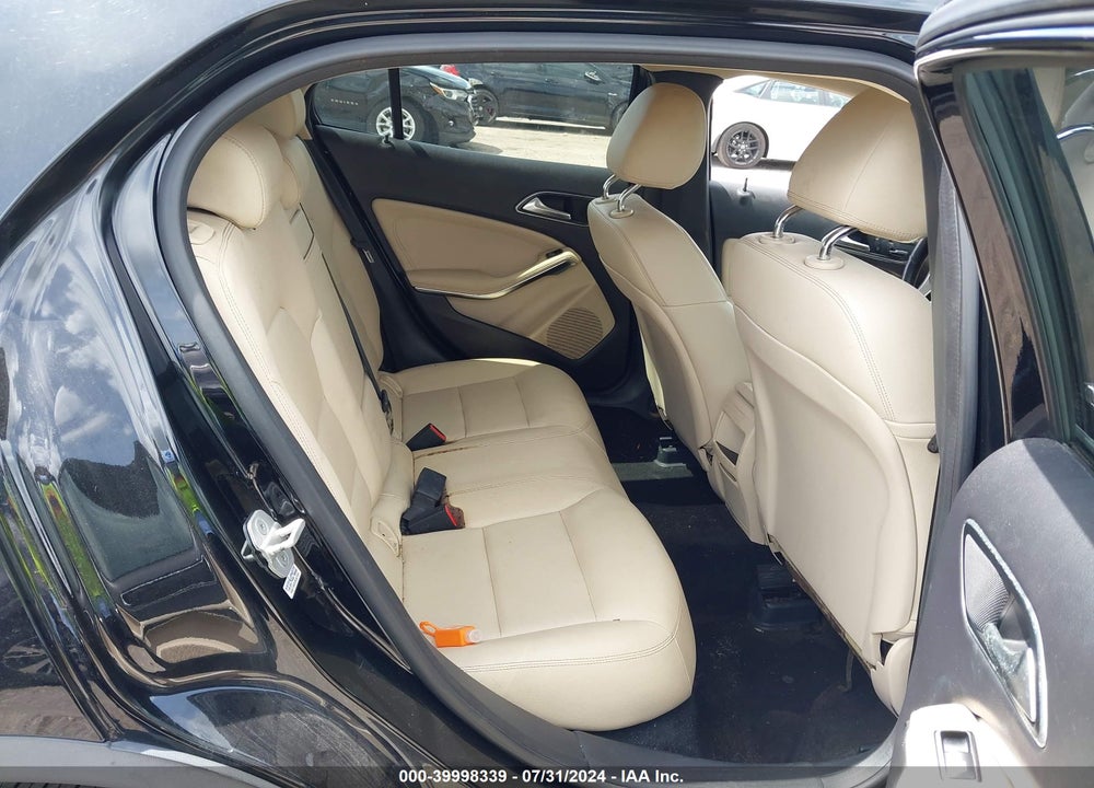 2015 MERCEDES-BENZ GLA 250 VIN: WDCTG4EB6FJ164182