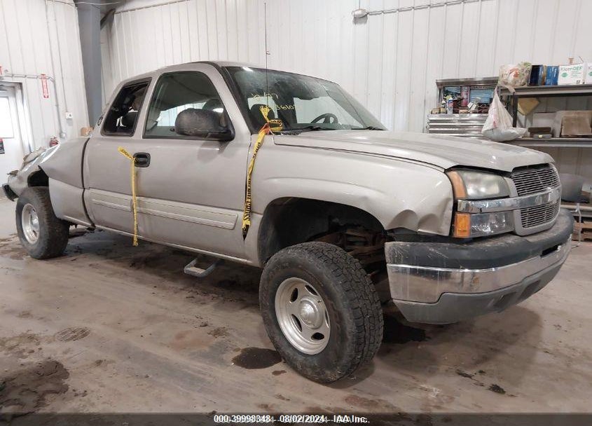 2004 CHEVROLET SILVERADO 1500 LS VIN: 2GCEC19V741232350