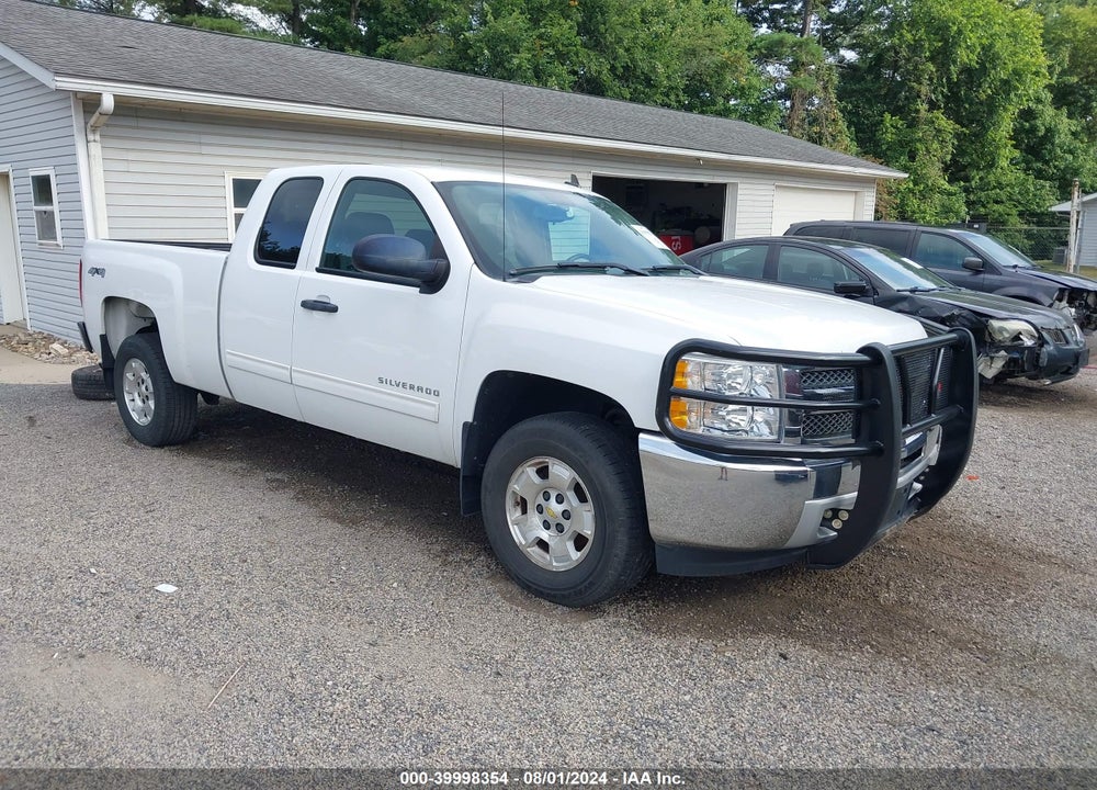 2013 CHEVROLET SILVERADO 1500 LT VIN: 1GCRKSE73DZ356558