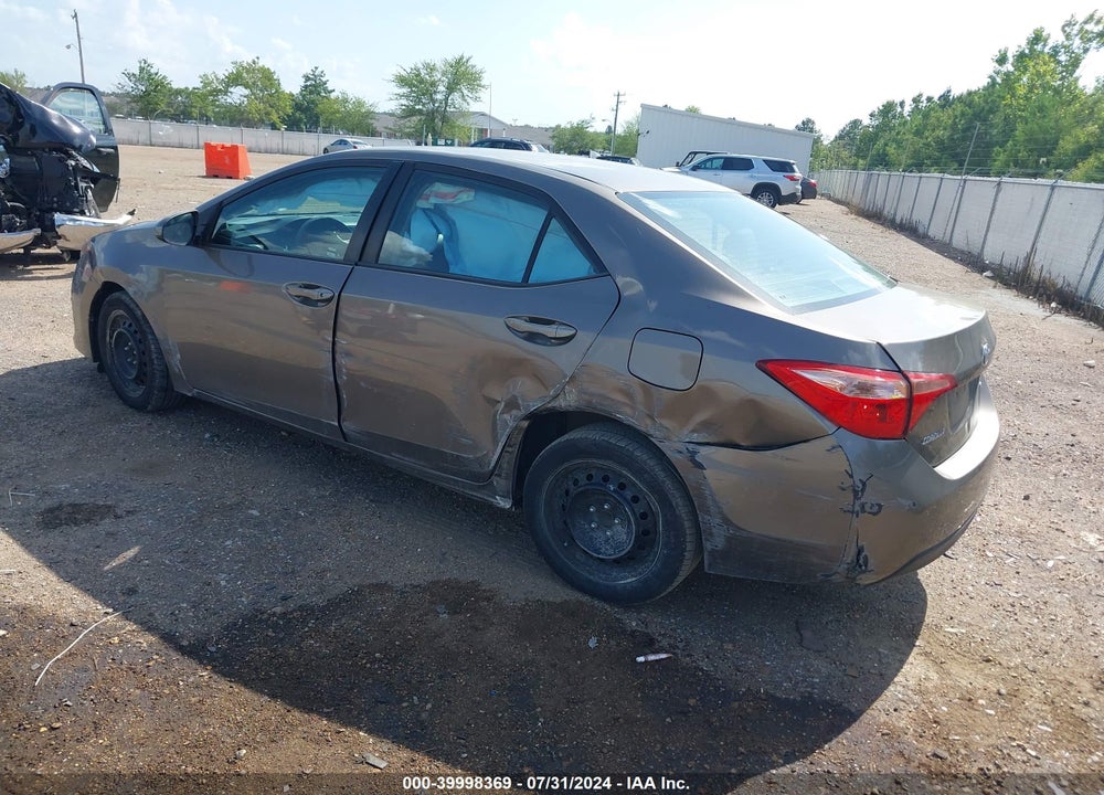 2019 TOYOTA COROLLA LE VIN: 2T1BURHE8KC190222